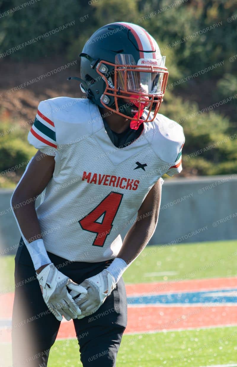 JV #4 London Colon between snaps at Highlands.